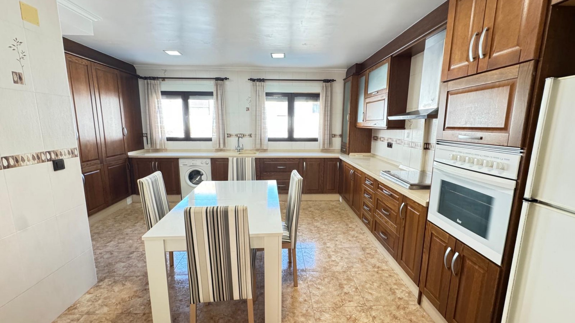 Sale - Town house -
San Miguel de Salinas