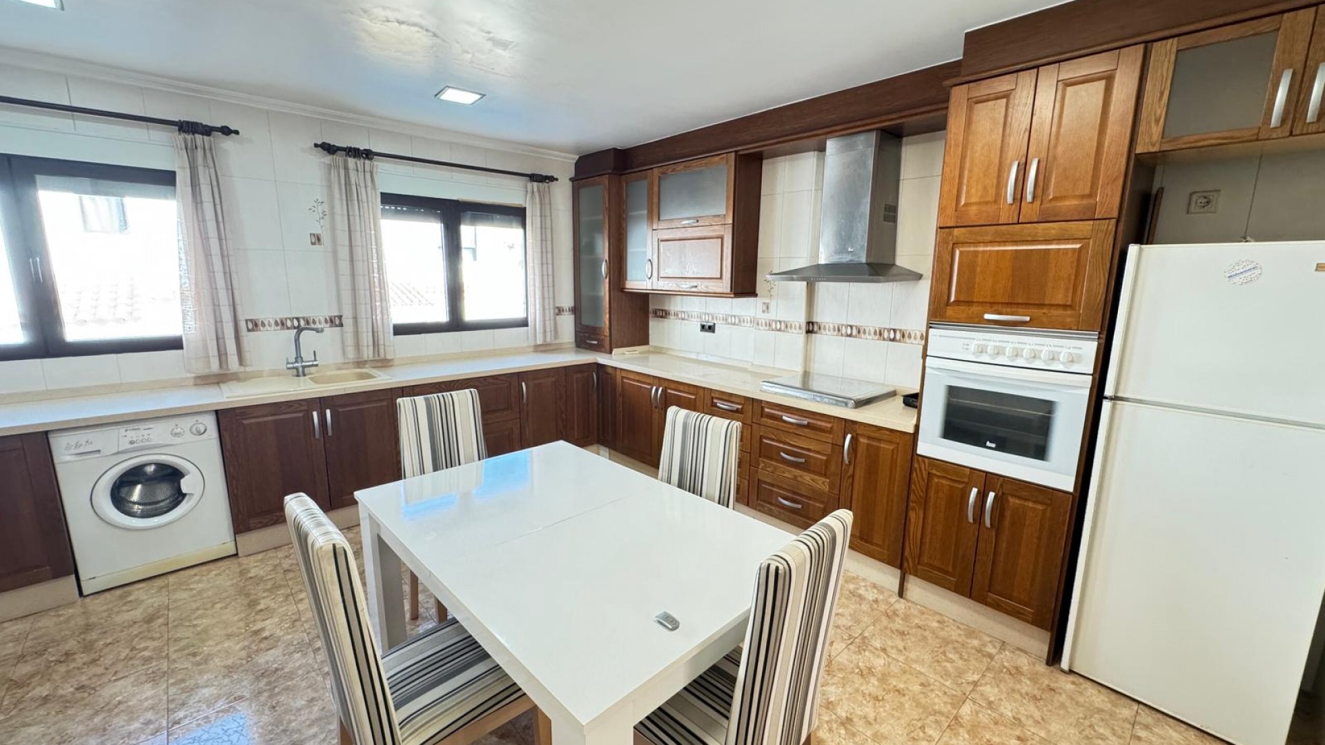 Sale - Town house -
San Miguel de Salinas