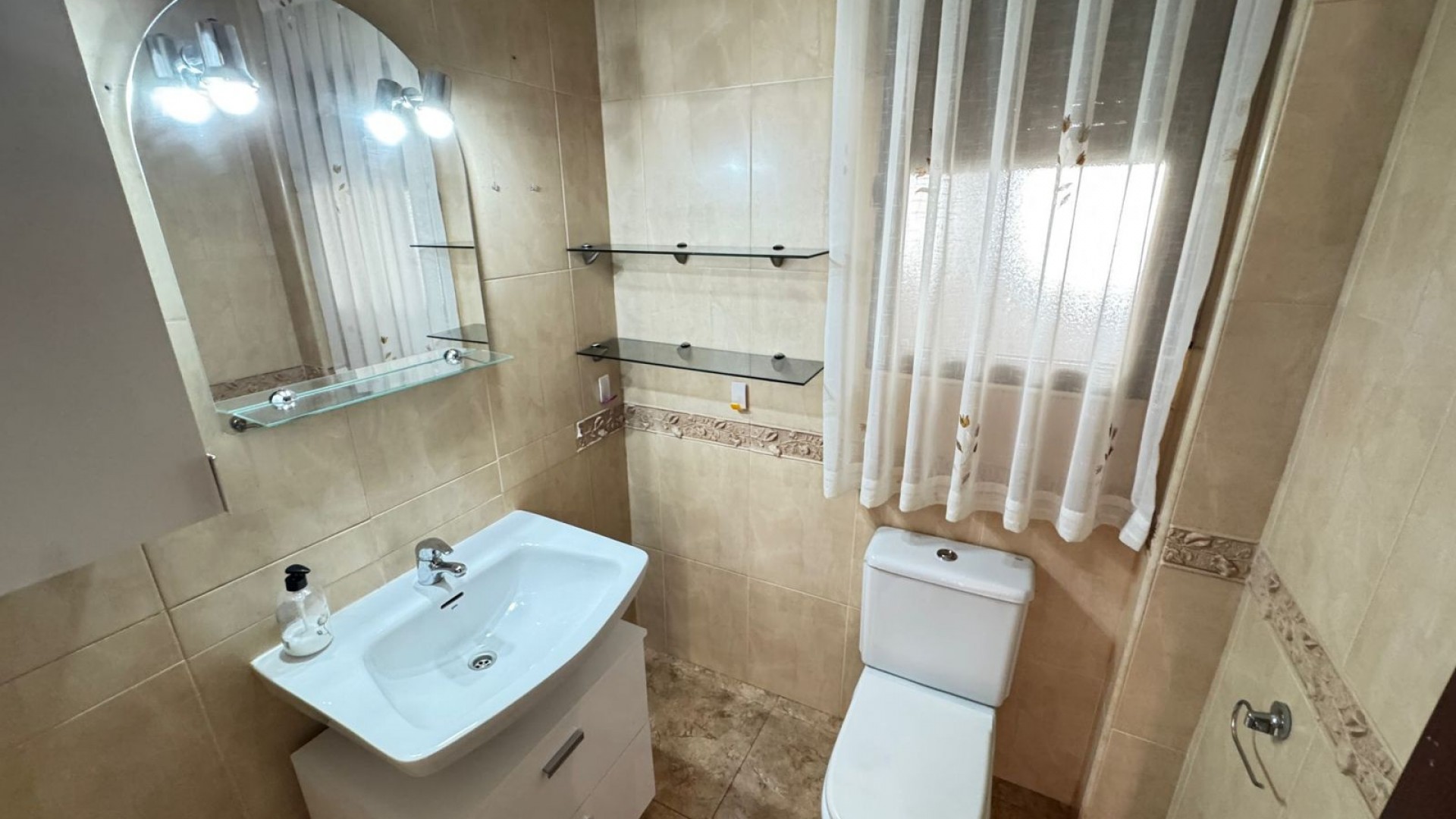 Sale - Town house -
San Miguel de Salinas