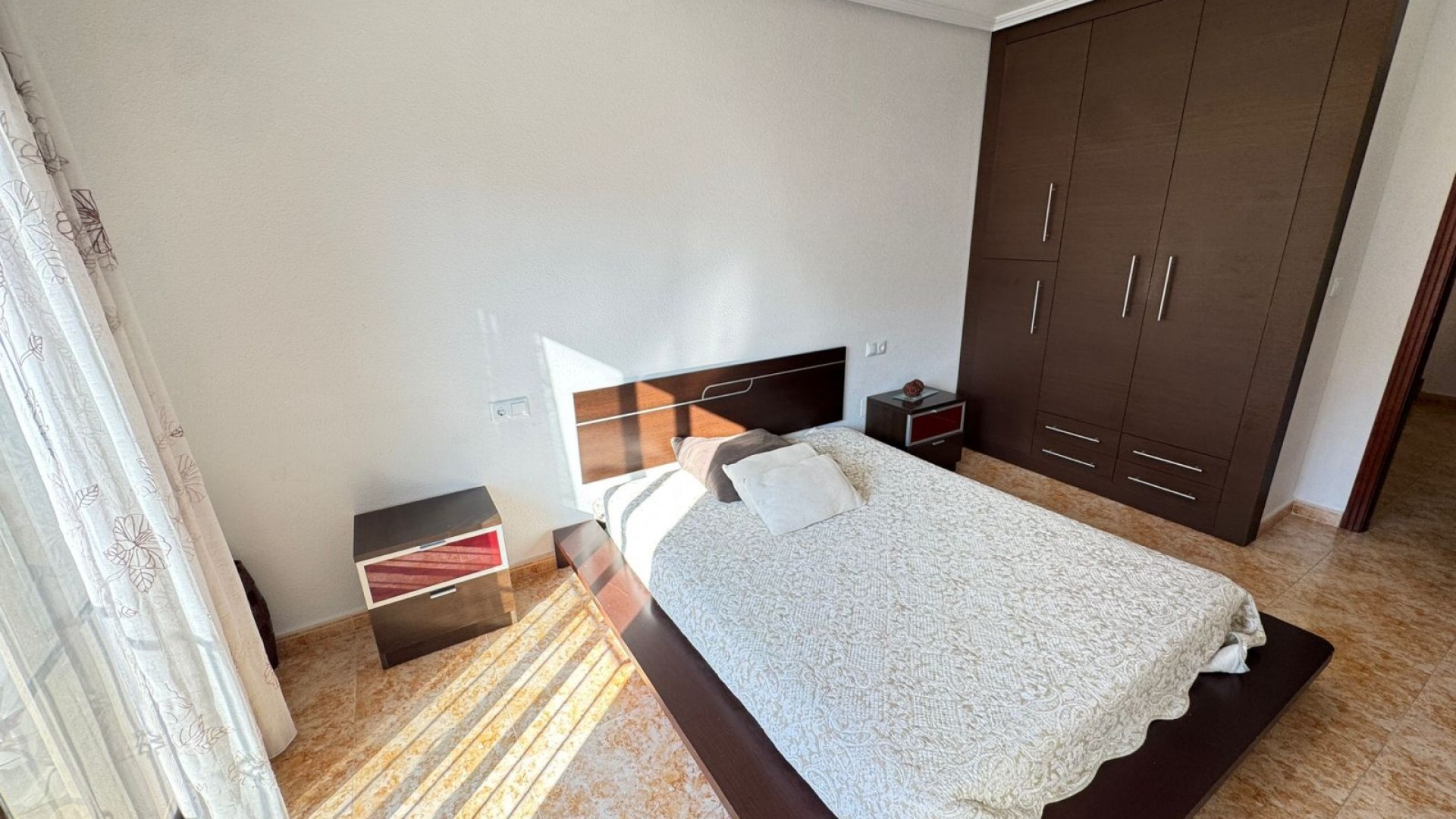 Sale - Town house -
San Miguel de Salinas