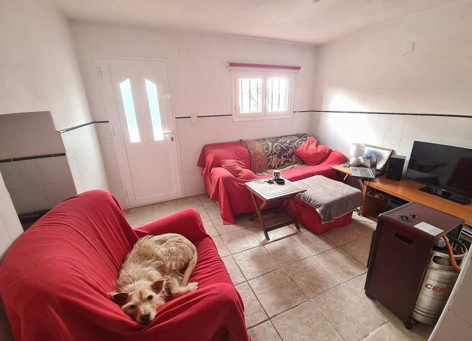 Sale - Town house -
SAX