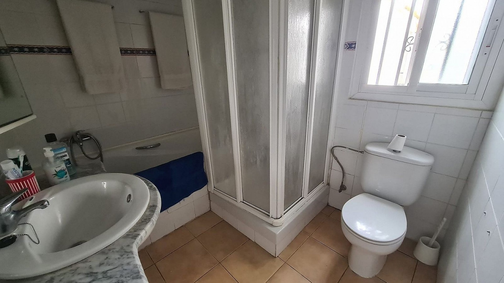 Sale - Town house -
SAX