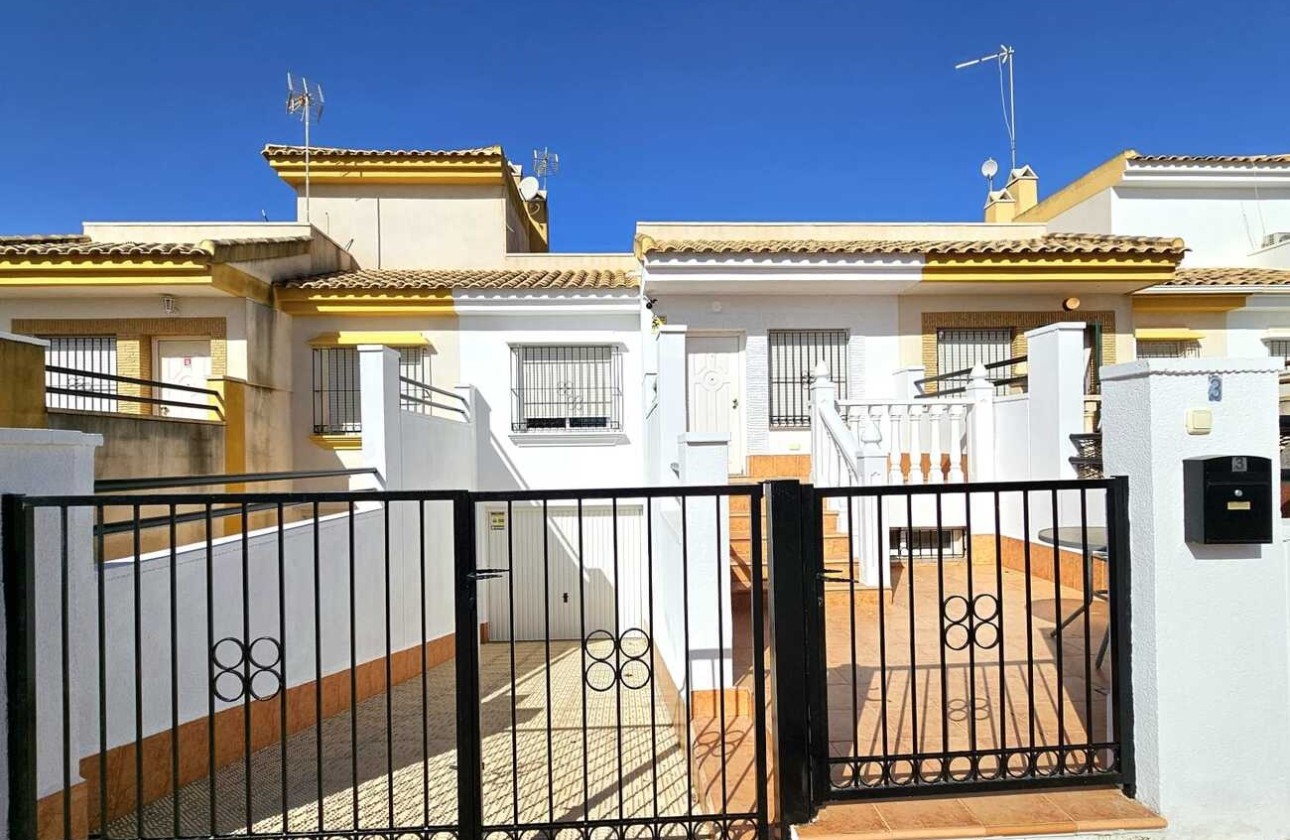 Sale - Town house -
Sucina