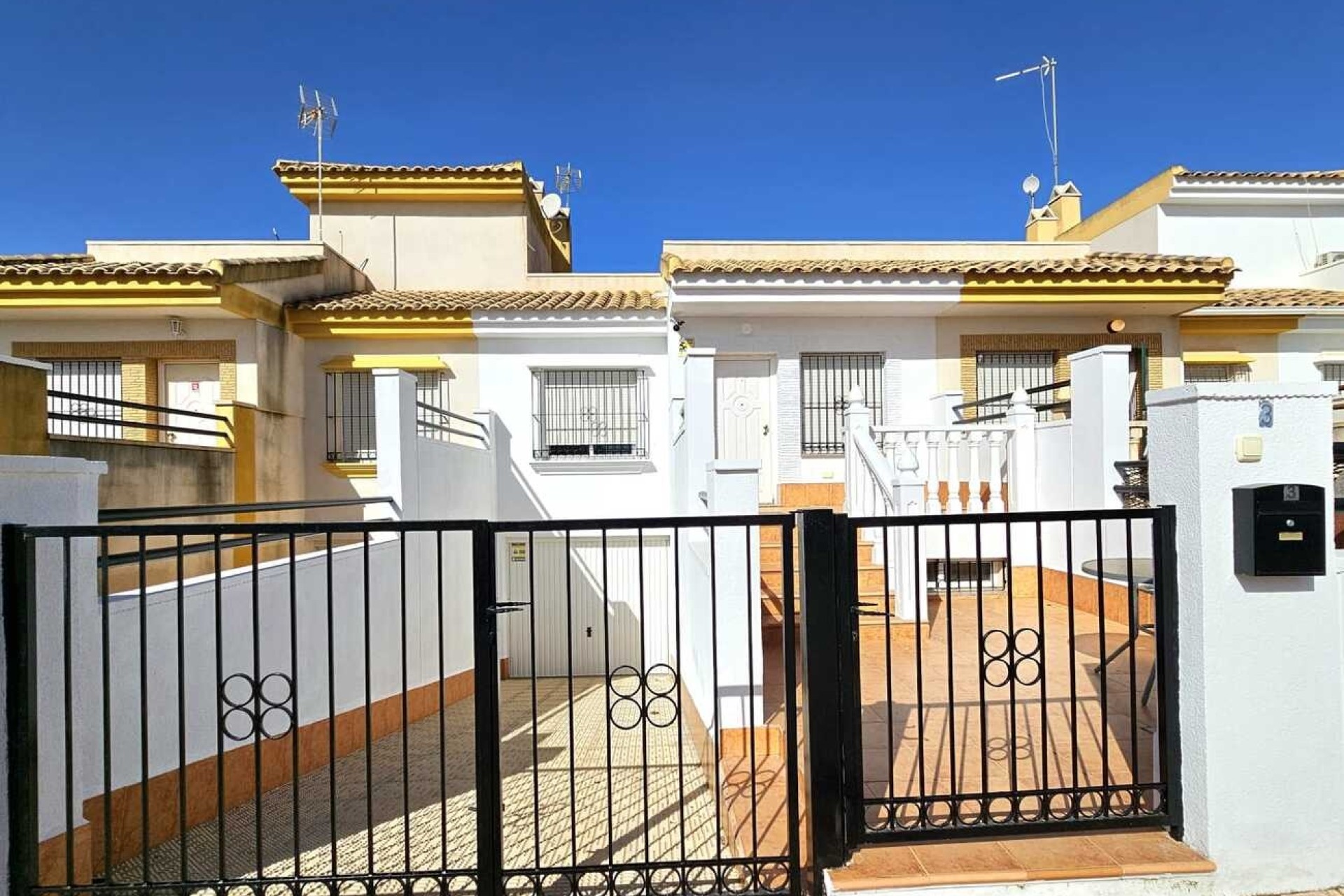 Sale - Town house -
Sucina
