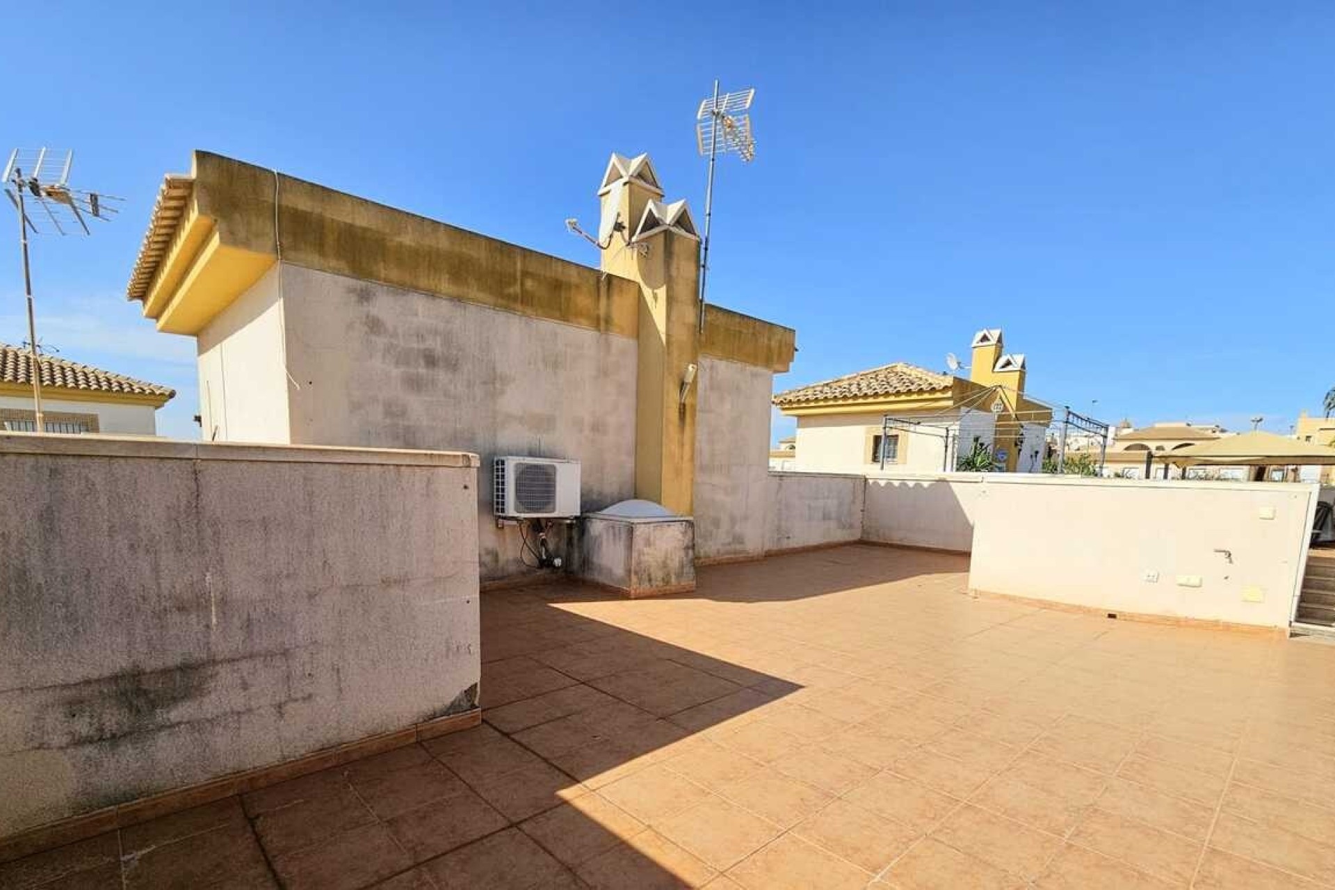 Sale - Town house -
Sucina