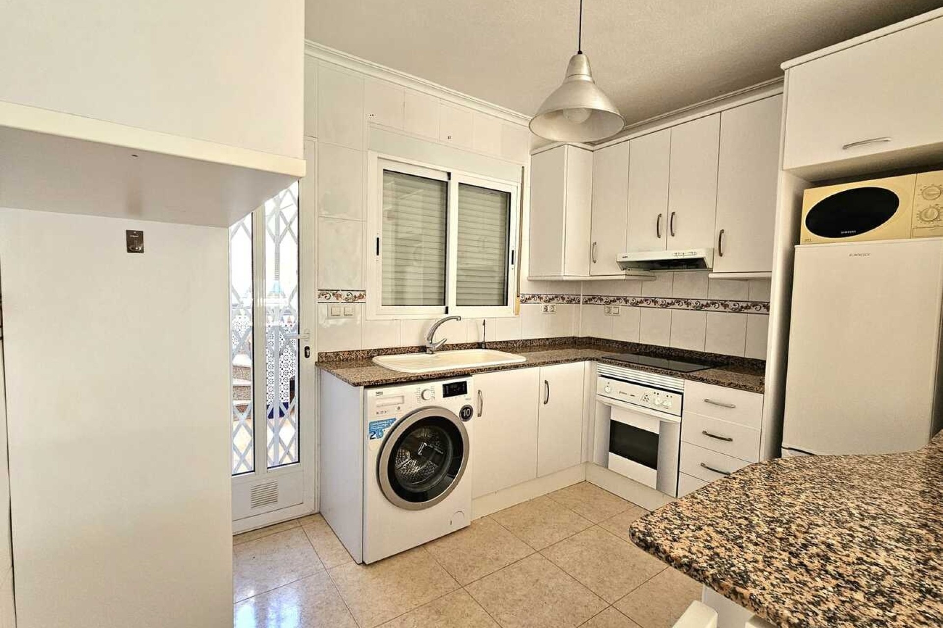 Sale - Town house -
Sucina