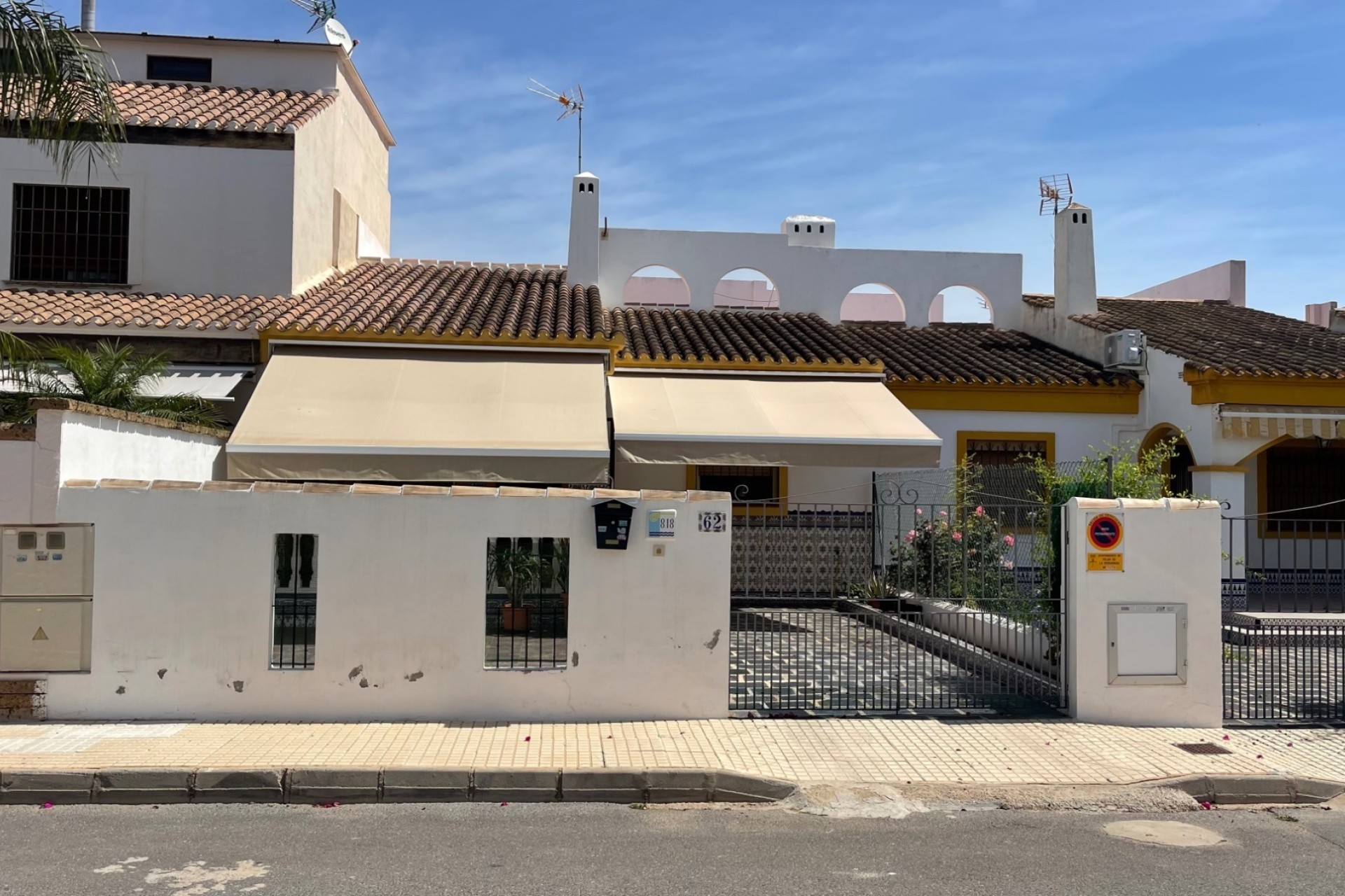 Sale - Town house -
Torre de la Horadada - Costa Blanca
