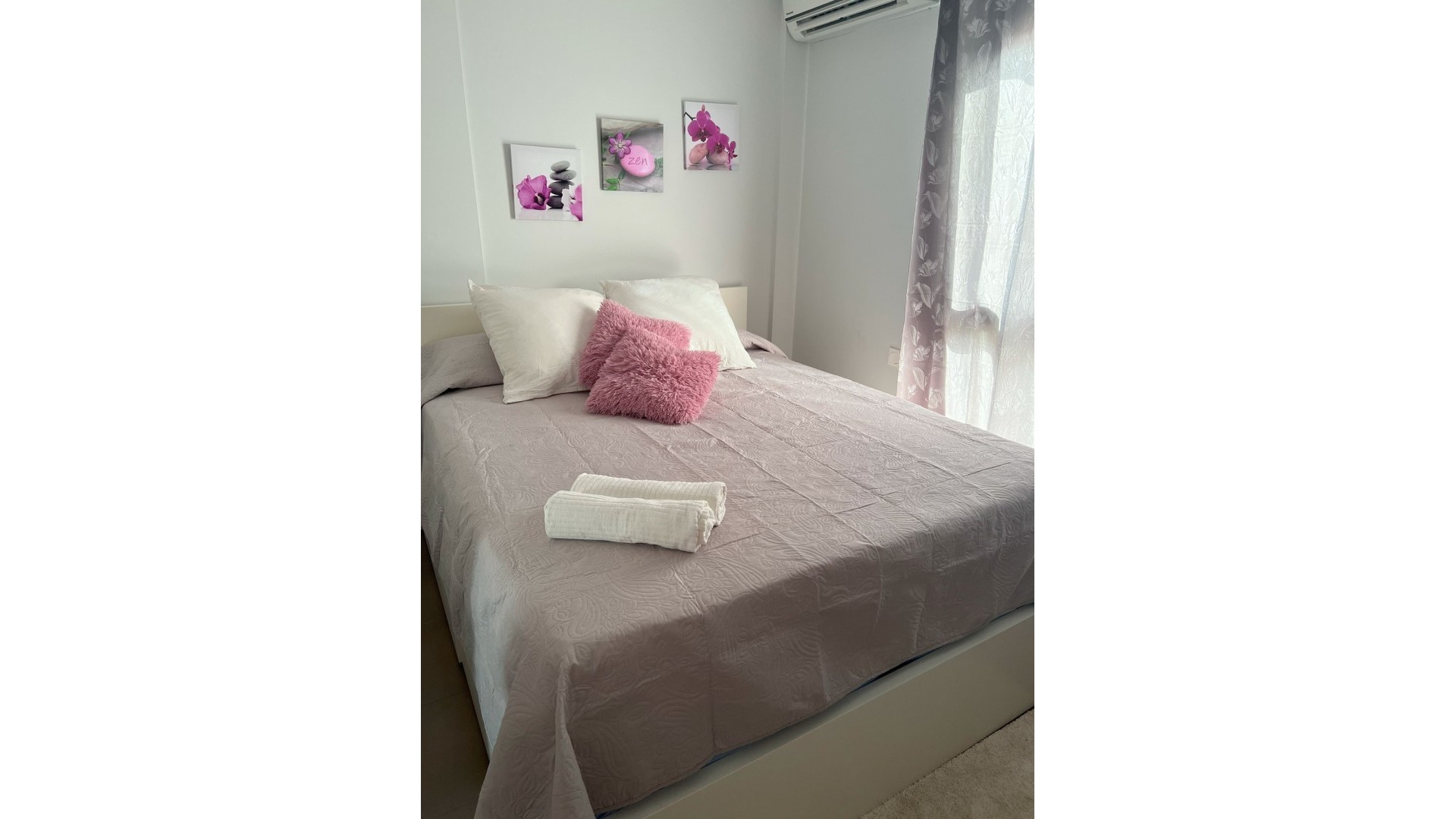 Sale - Town house -
Torre de la Horadada