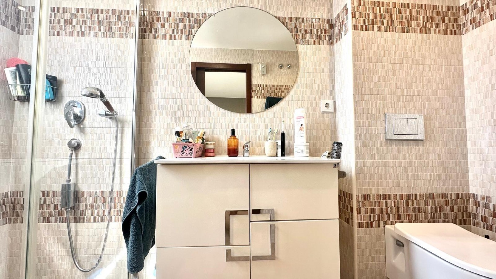 Sale - Town house -
Torrevieja - Aguas Nuevas