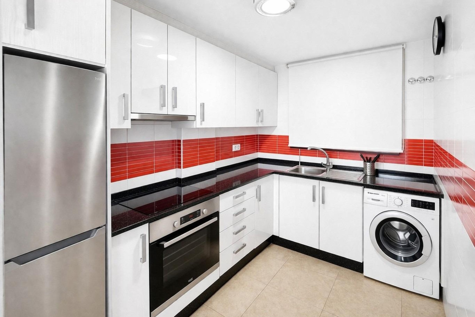 Sale - Town house -
Torrevieja - Aguas Nuevas