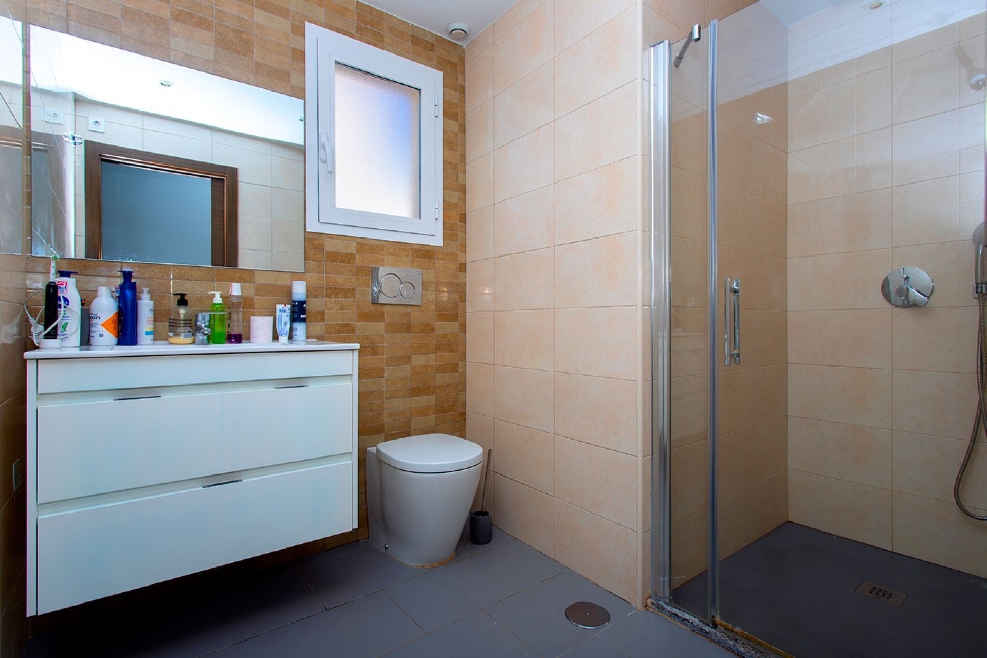 Sale - Town house -
Torrevieja - Aguas Nuevas