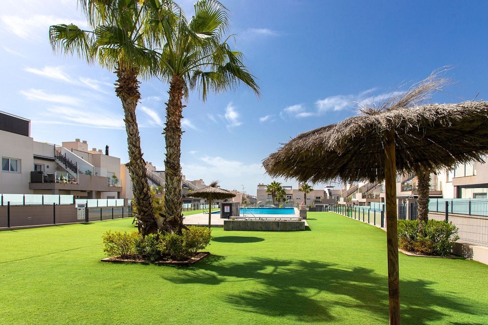 Sale - Town house -
Torrevieja - Aguas Nuevas