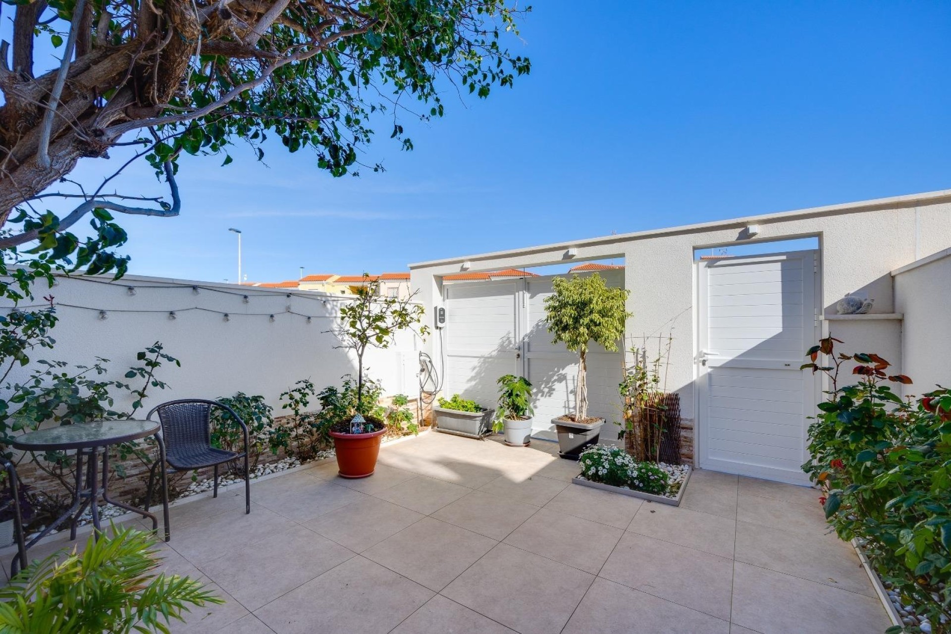 Sale - Town house -
Torrevieja - Aguas Nuevas