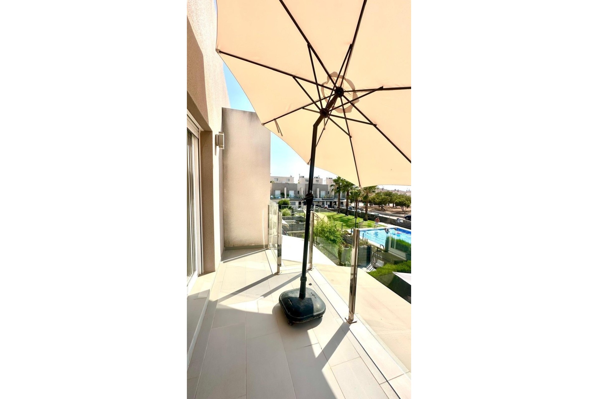 Sale - Town house -
Torrevieja - Aguas Nuevas