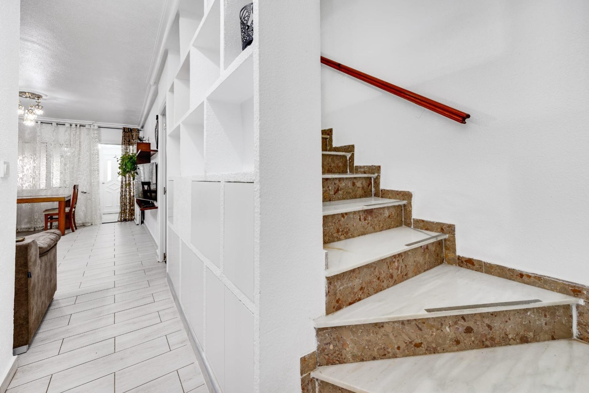 Sale - Town house -
Torrevieja - Calas blanca