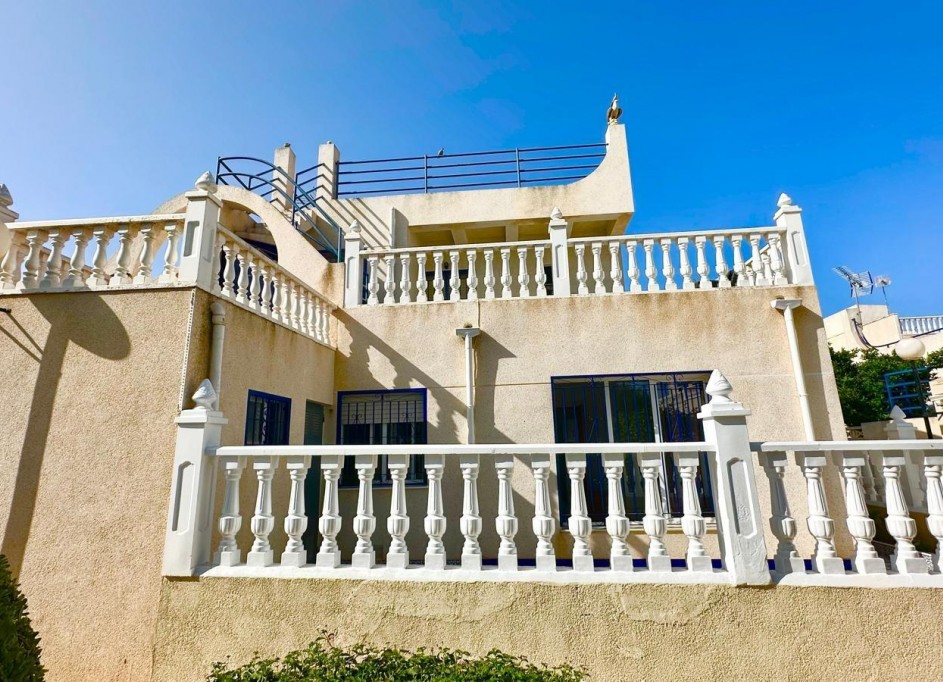 Sale - Town house -
Torrevieja - Carrefour