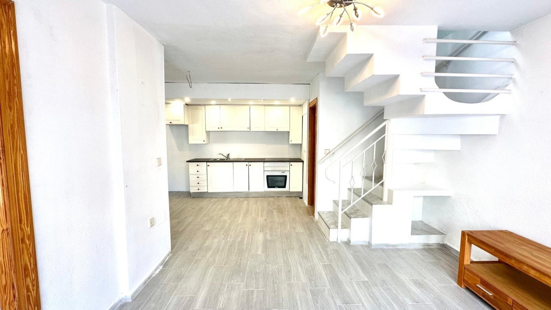 Sale - Town house -
Torrevieja - Carrefour