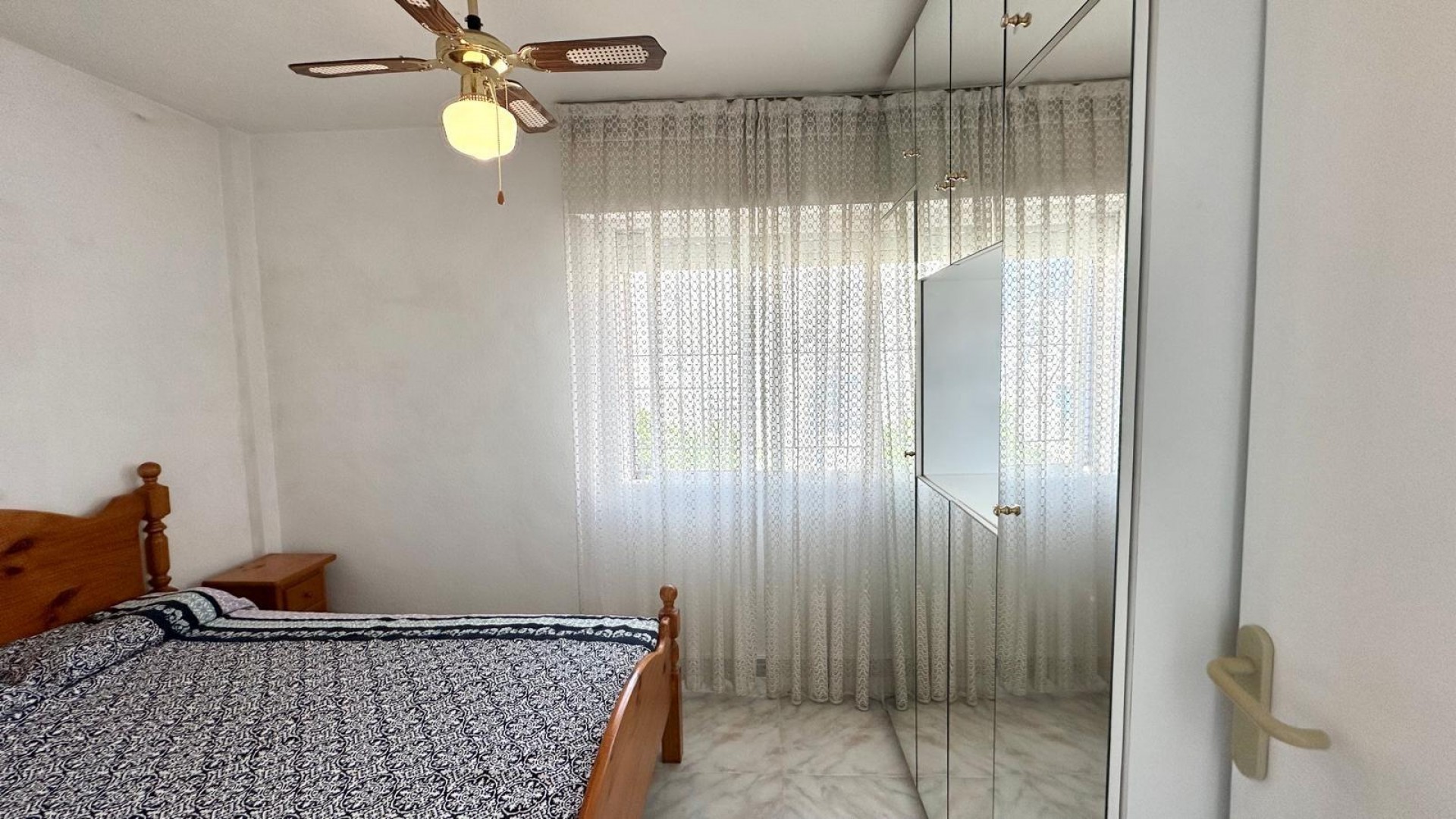 Sale - Town house -
Torrevieja - Carrefour