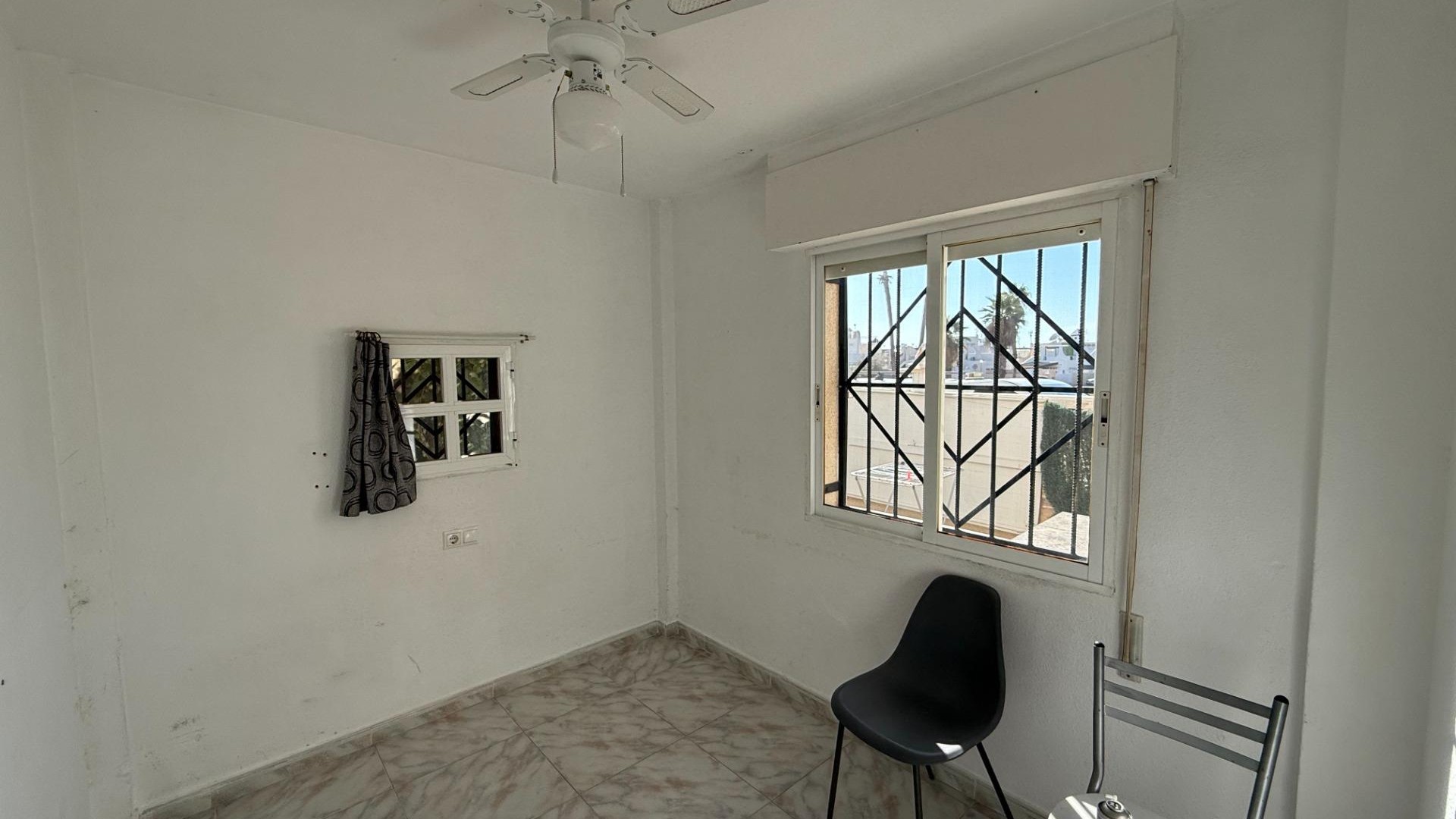 Sale - Town house -
Torrevieja - Carrefour