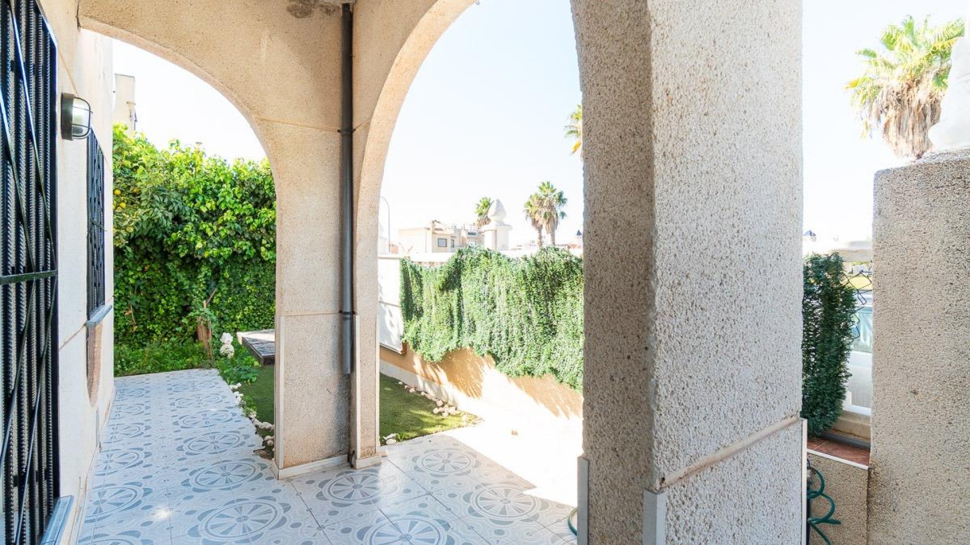 Sale - Town house -
Torrevieja - Carrefour