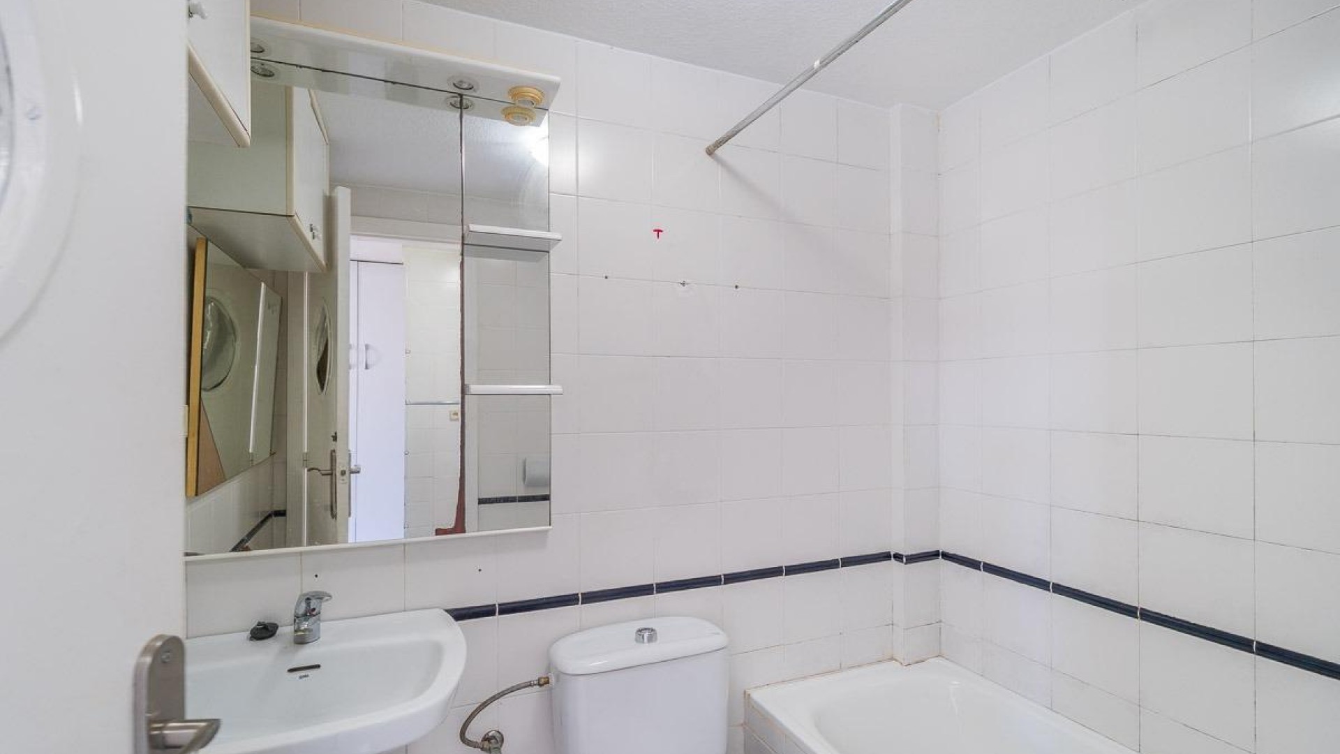 Sale - Town house -
Torrevieja - Carrefour