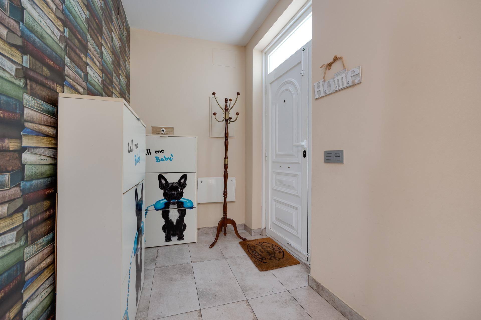 Sale - Town house -
Torrevieja - Center
