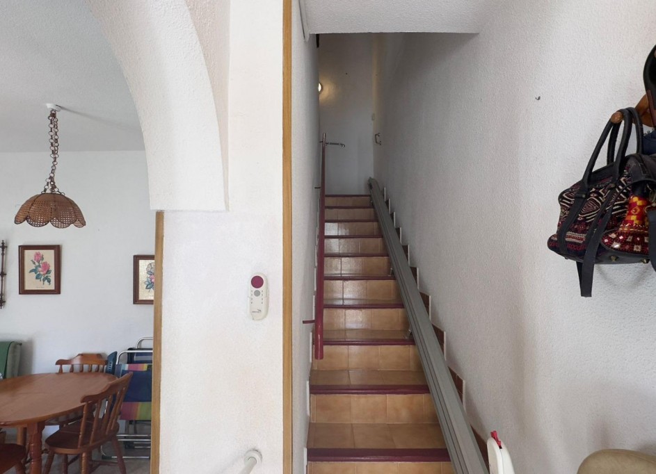 Sale - Town house -
Torrevieja - Centro