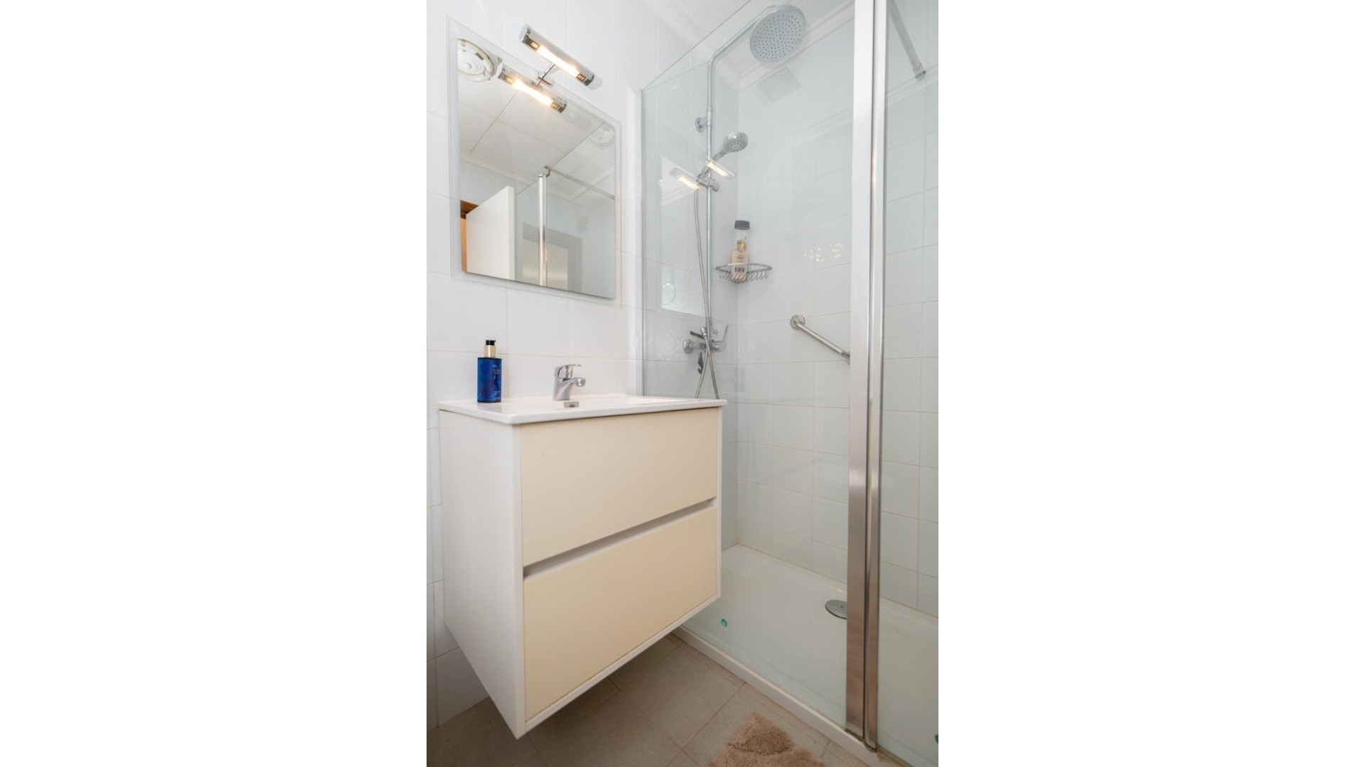 Sale - Town house -
Torrevieja - El Chaparal