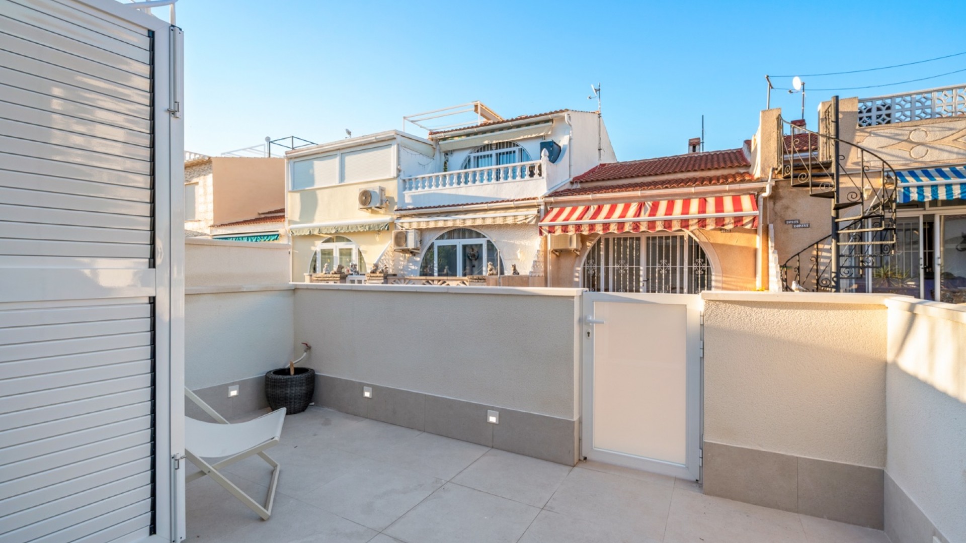 Sale - Town house -
Torrevieja - El chaparral
