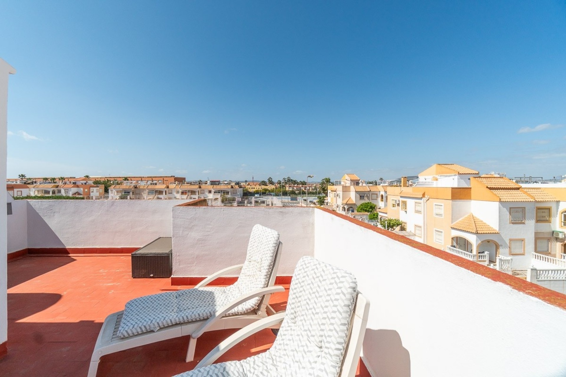 Sale - Town house -
Torrevieja - El Limonar