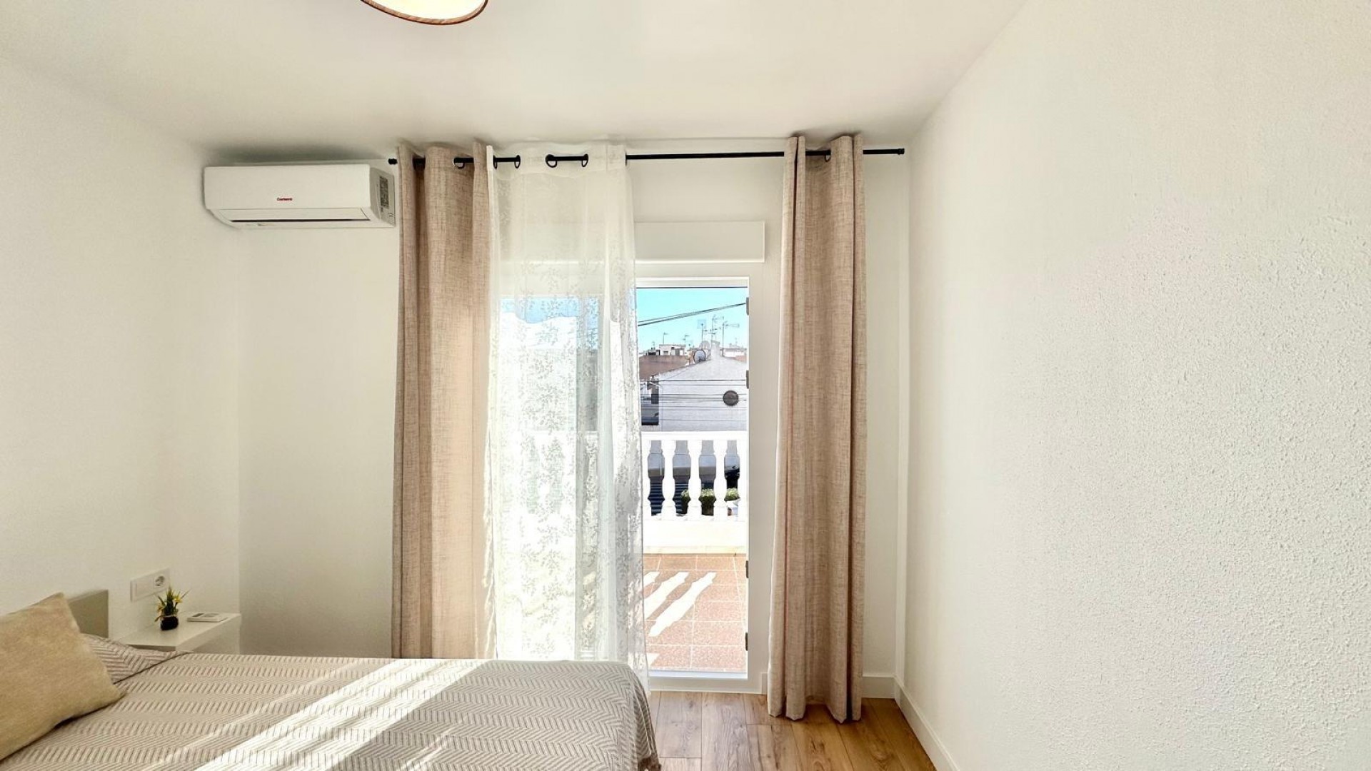 Sale - Town house -
Torrevieja - Estacion de autobuses