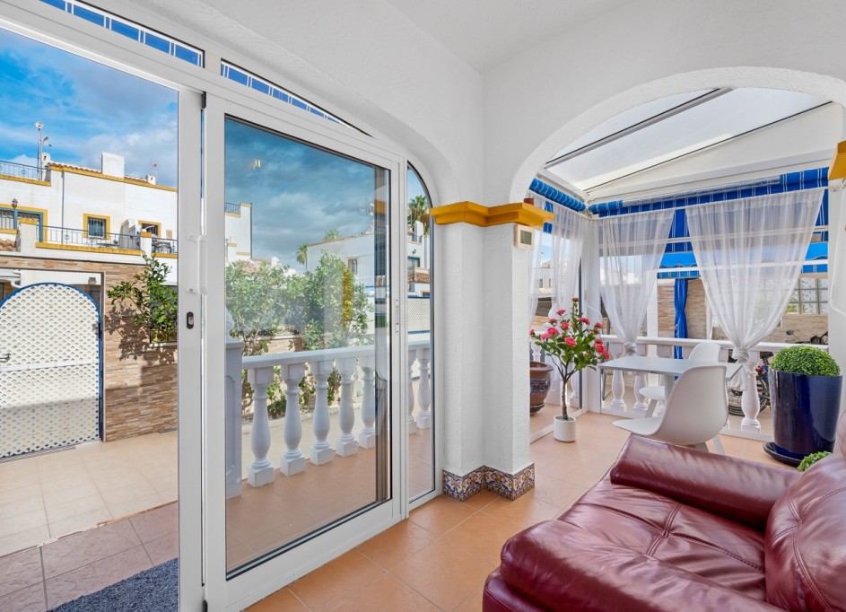 Sale - Town house -
Torrevieja - Habaneras