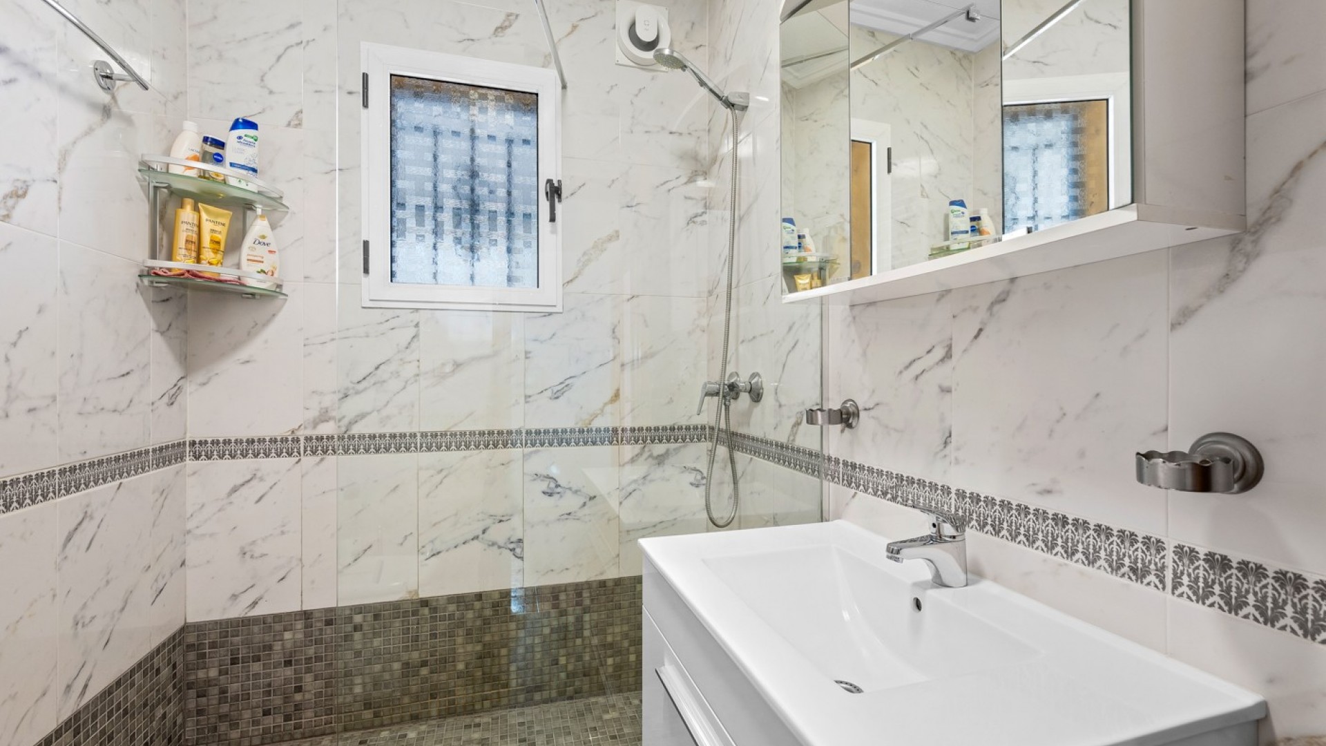 Sale - Town house -
Torrevieja - Habaneras