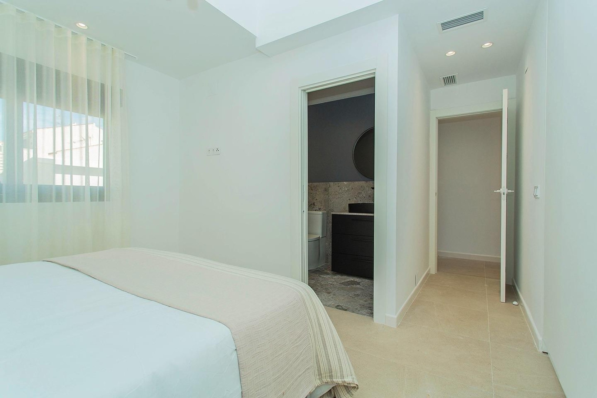 Sale - Town house -
Torrevieja - La Siesta