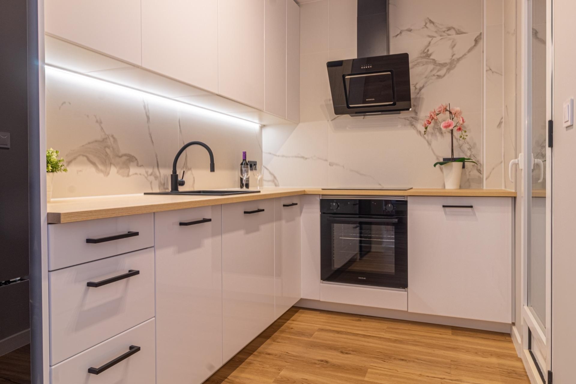 Sale - Town house -
Torrevieja - Los altos