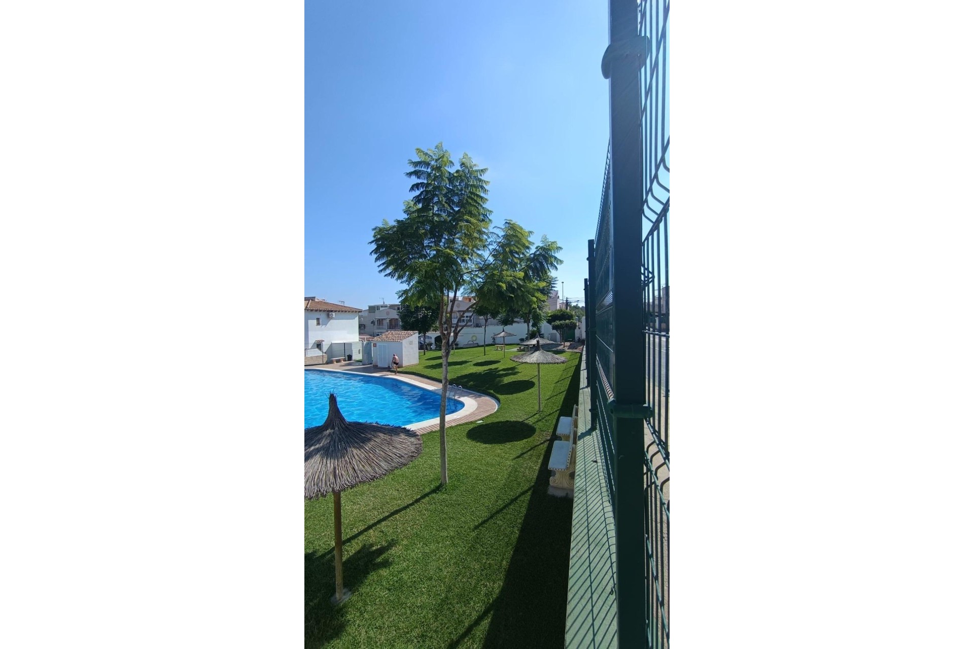 Sale - Town house -
Torrevieja - Los balcones
