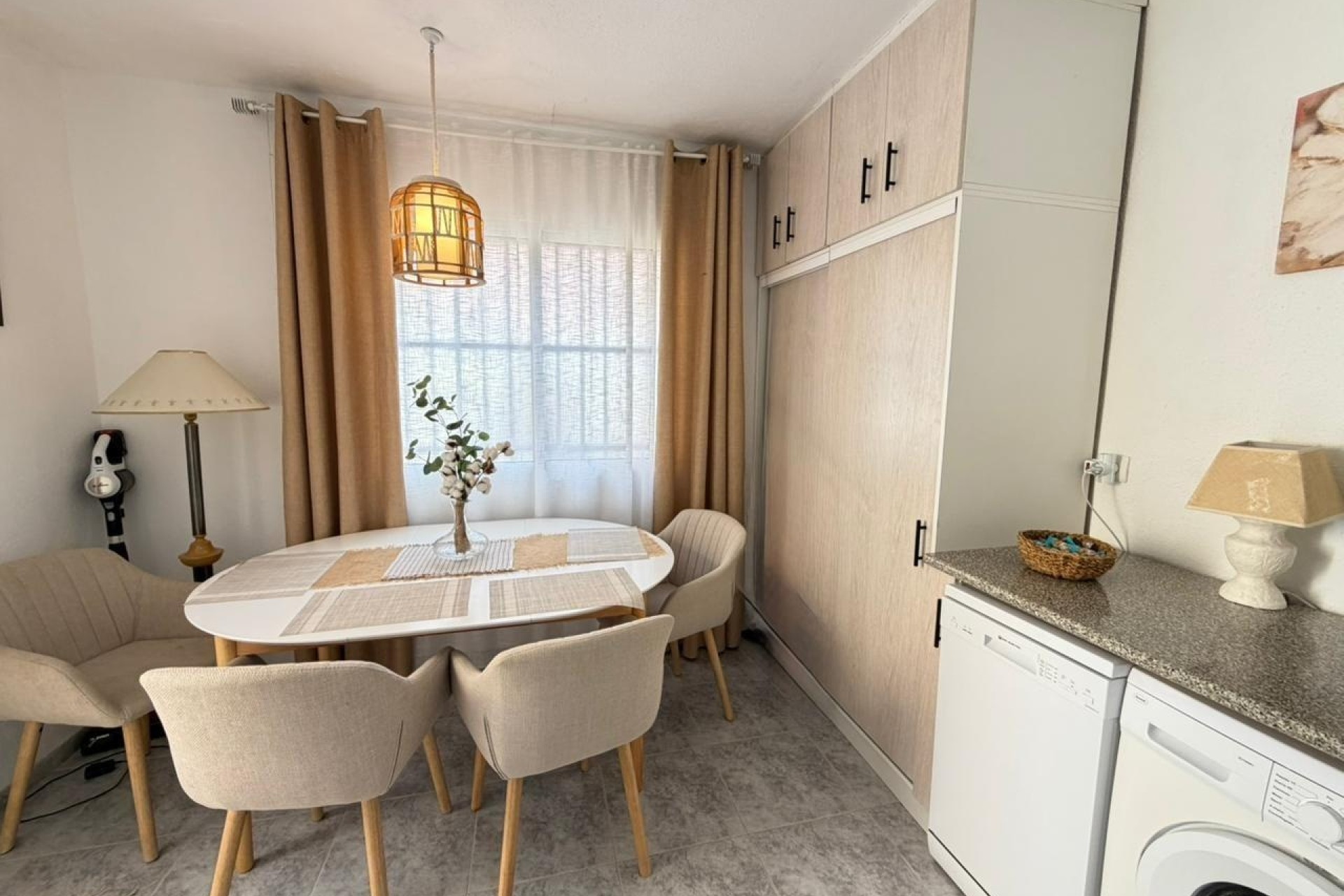Sale - Town house -
Torrevieja - Los Frutales