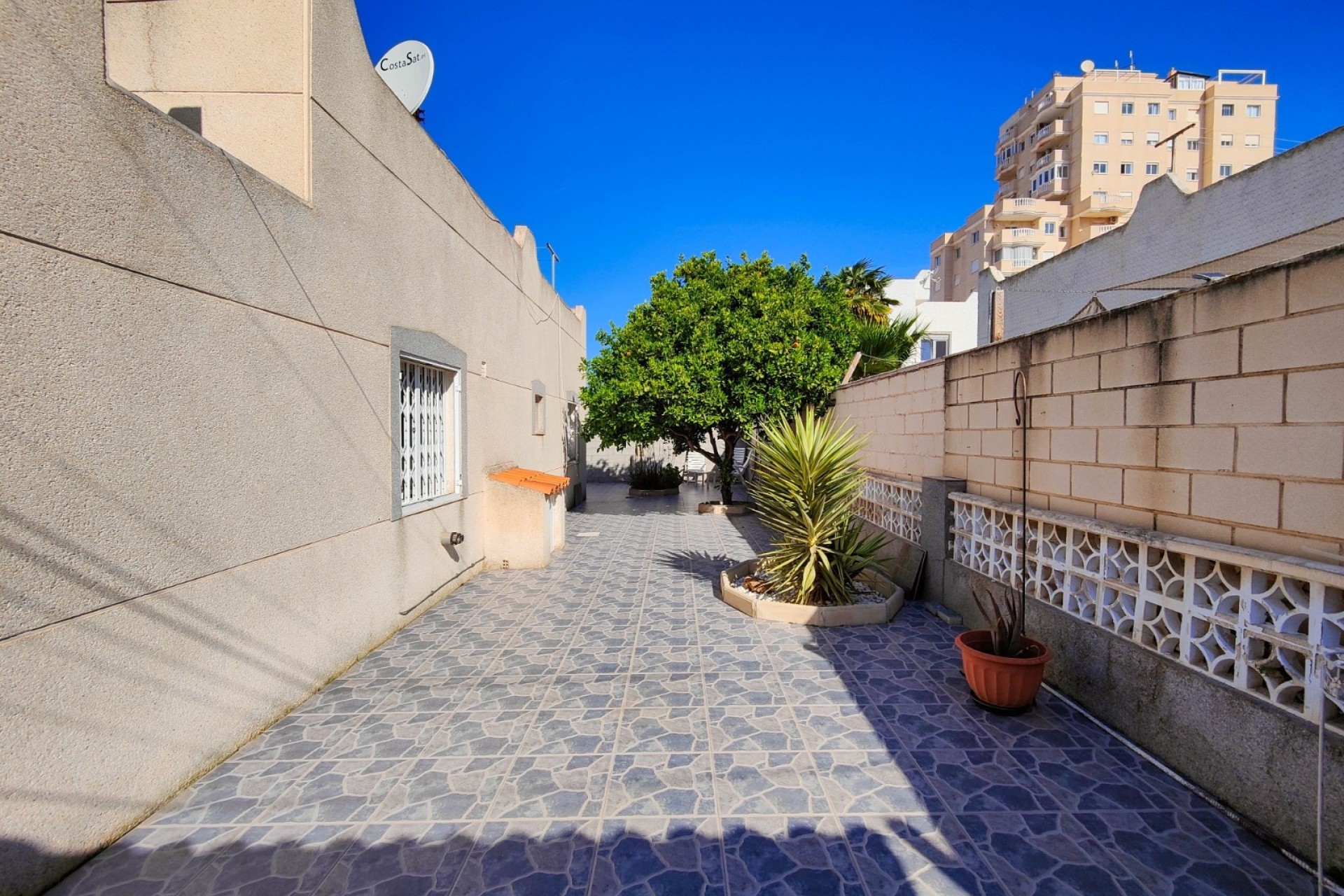 Sale - Town house -
Torrevieja - Nueva Torrevieja