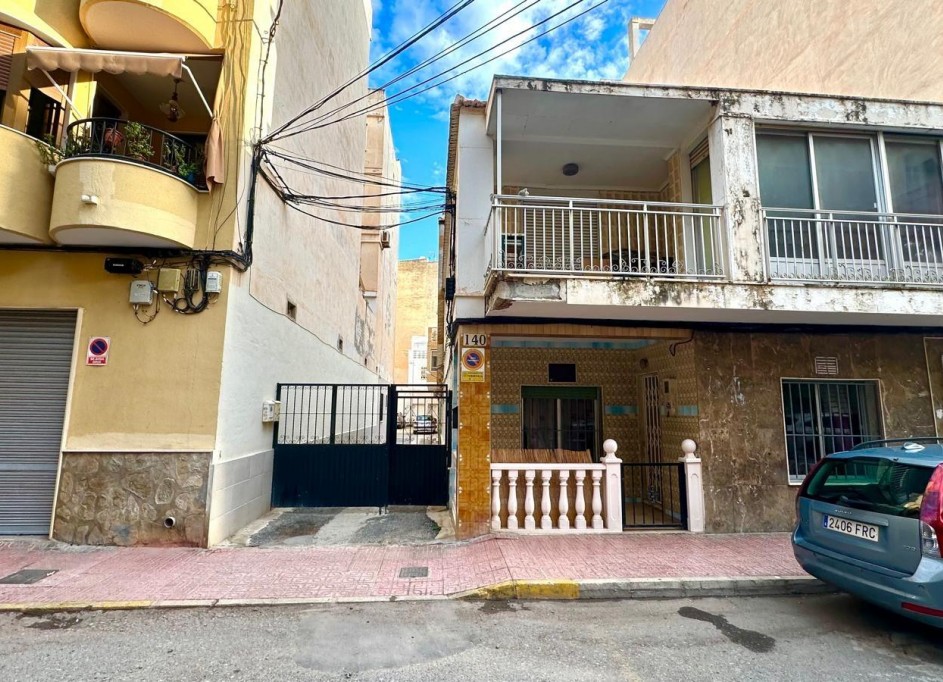 Sale - Town house -
Torrevieja - Playa del cura