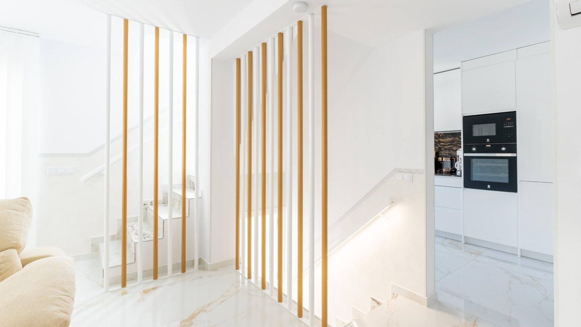 Sale - Town house -
Torrevieja - Punta prima