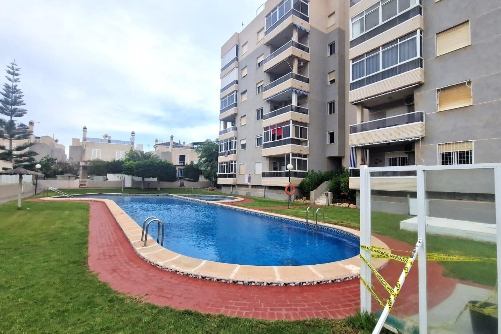 Sale - Town house -
Torrevieja - Torreblanca