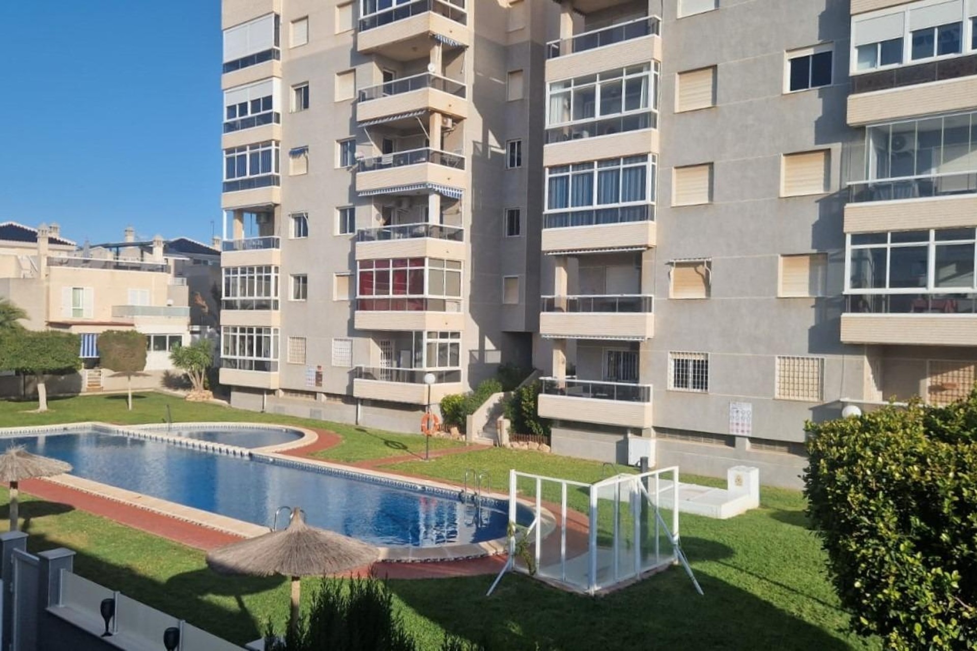 Sale - Town house -
Torrevieja - Torreblanca