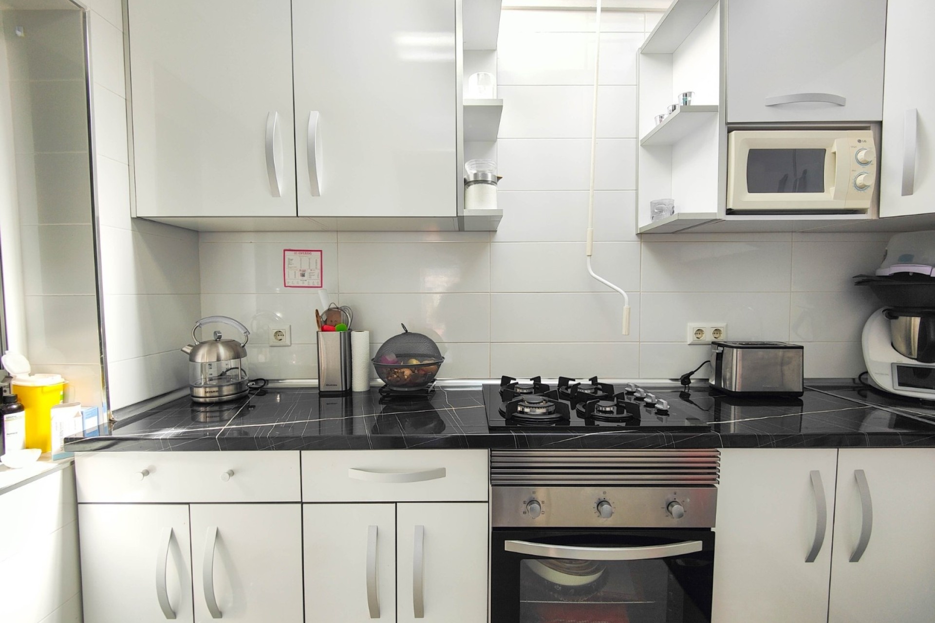 Sale - Town house -
Torrevieja - Torreta - Salado