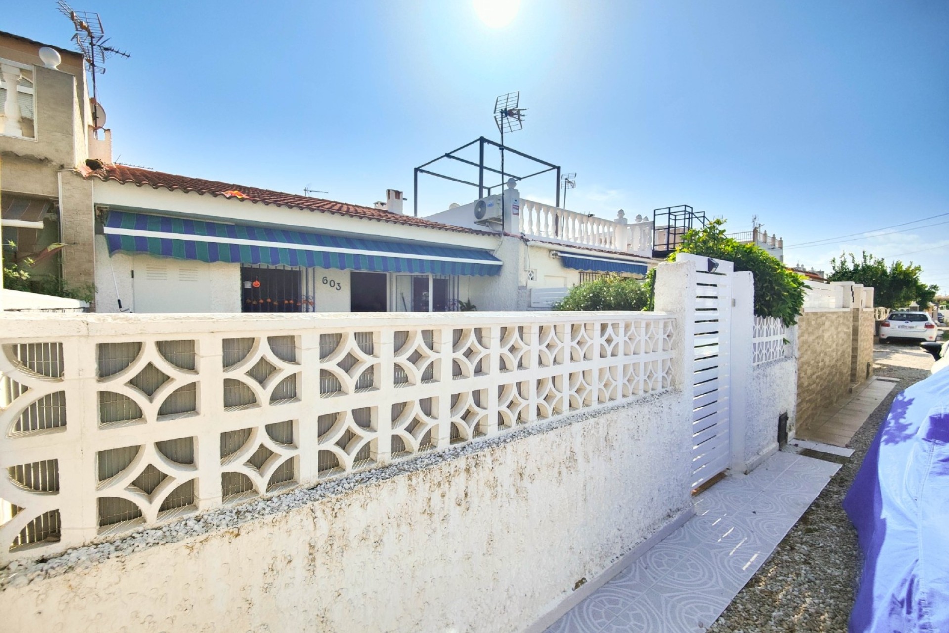 Sale - Town house -
Torrevieja - Torreta - Salado