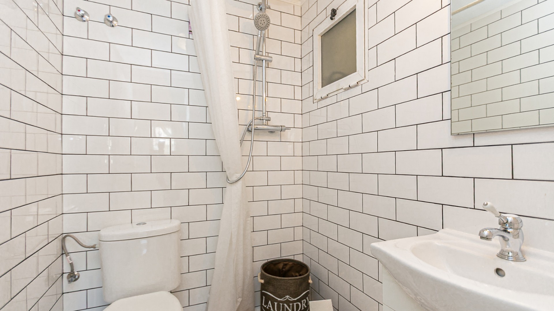 Sale - Town house -
Torrevieja - Torretas