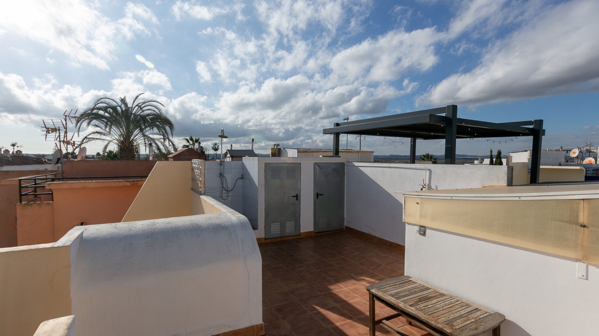 Sale - Town house -
Torrevieja - Torretas