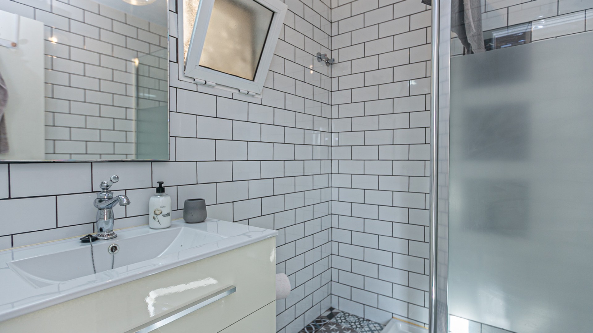 Sale - Town house -
Torrevieja - Torretas