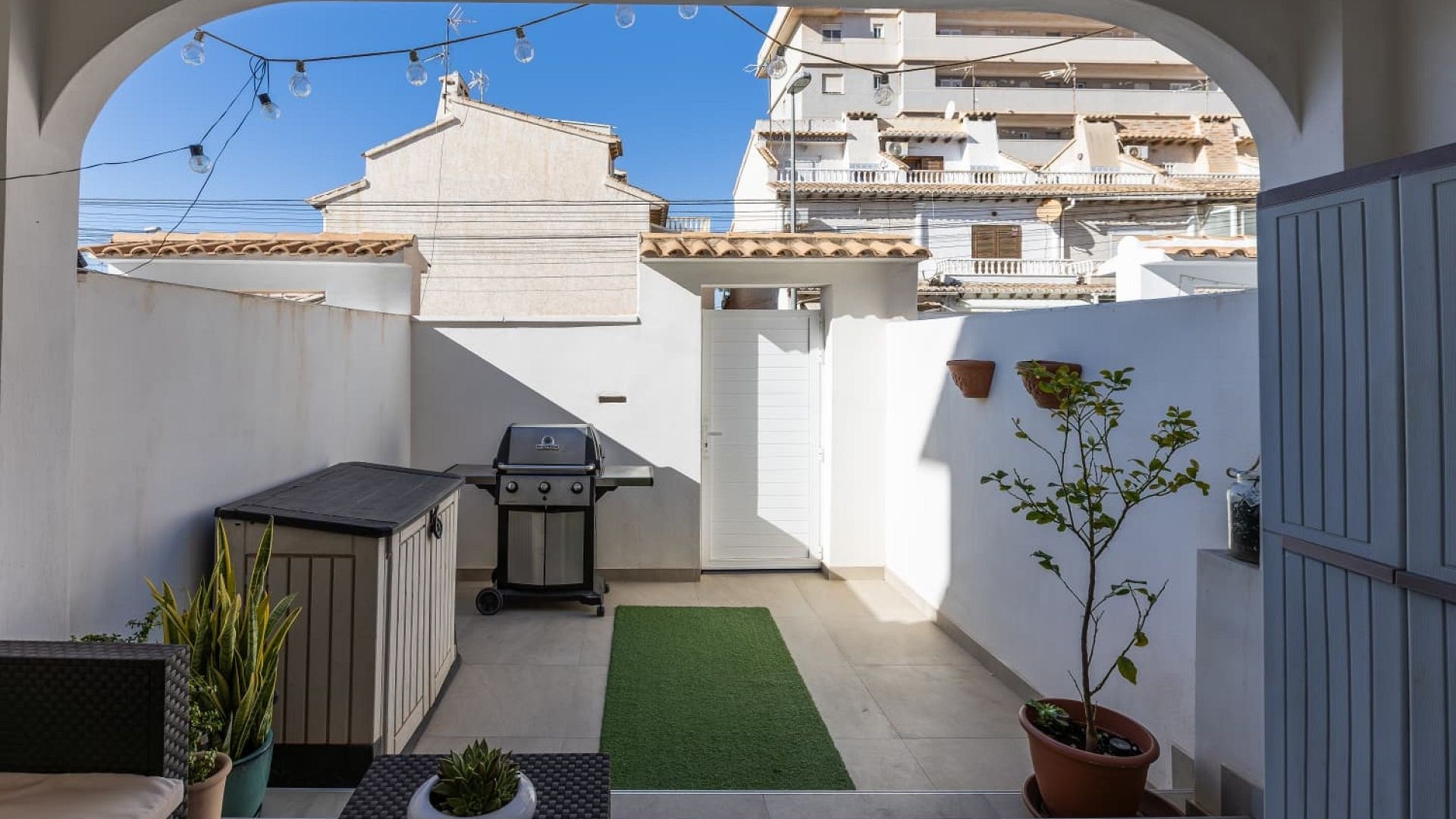 Sale - Town house -
Torrevieja