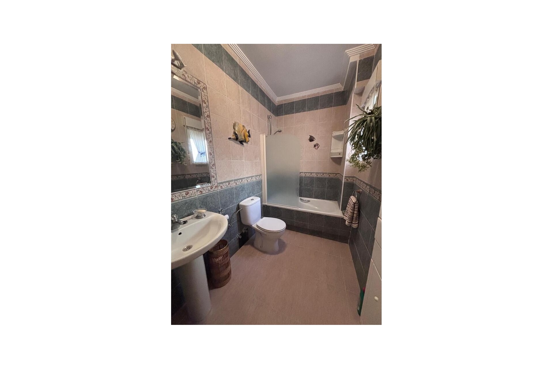 Sale - Town house -
Villamartín - Costa Blanca
