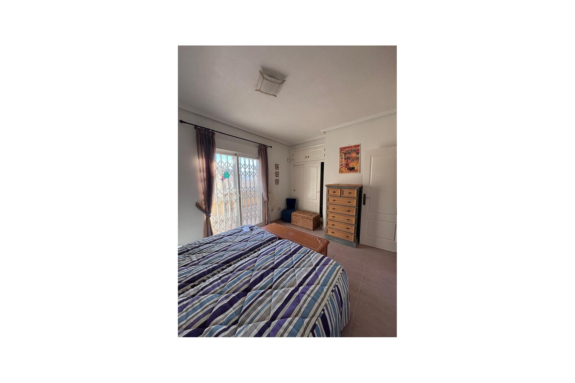 Sale - Town house -
Villamartín - Costa Blanca